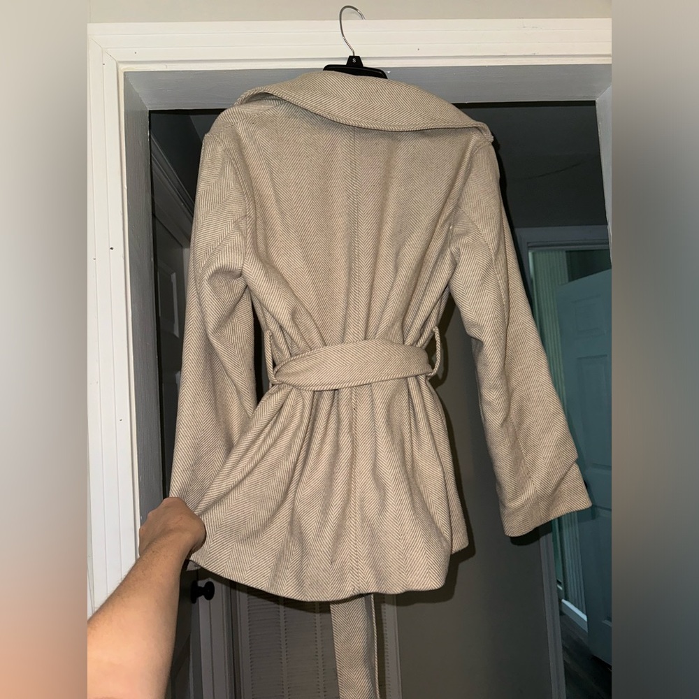 Jacket - Picture 2 of 3